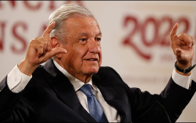 López Obrador se reúne esta mañana con su gabinete legal y ampliado en Palacio Nacional para analizar su plan para pasar de una austeridad republicana a la pobreza franciscana. EFE / M. Guzmán