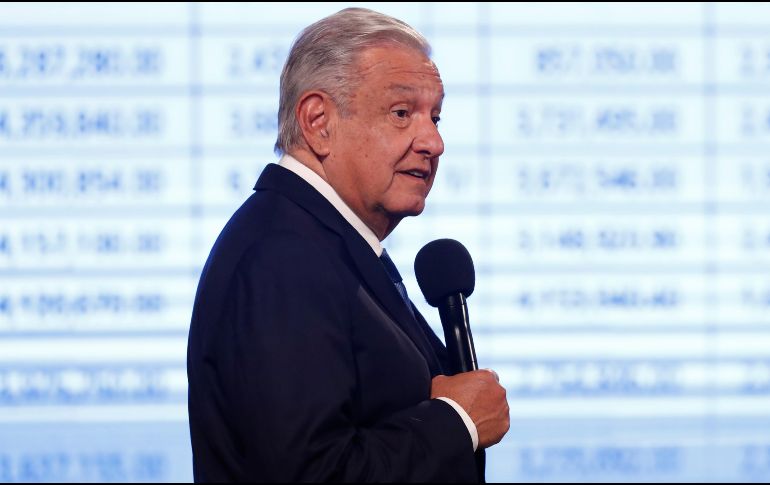 López Obrador aclaró que su plan no contempla bajar los salarios ni llevar a cabo despidos en dependencias del Gobierno federal. EFE / M. Guzmán