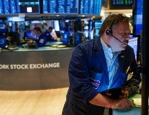 Las bolsas están a la expectativa de lo que pueda sucerder en los próximos meses. AP/S. Wenig