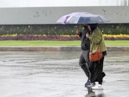 Usuarios en redes agradecieron que la lluvia llegue a Monterrey en plena crisis de agua. SUN/ARCHIVO