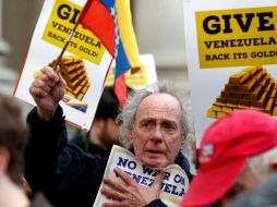 En 2019, el Banco de Inglaterra congeló el acceso del gobierno de Venezuela a las reservas de oro, lo que ocasionó protestas entre simpatizantes de Maduro. GETTY IMAGES /