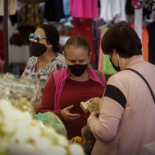 López Obrador presume crecimiento económico del 2% en primer semestre del año