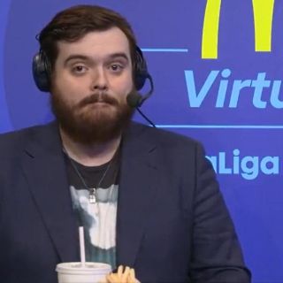 Ibai recibe Dr. Simi en el Auditorio Nacional y le cambia el nombre (VIDEO)