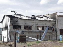 La televisión rusa mostró lo que parecían ser barracas destruidas y camas metálicas retorcidas. AP/ARCHIVO