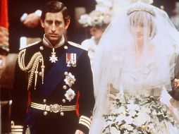 Un 29 de julio de 1981 se casaron Carlos de Gales y Diana Spencer, en la llamada “boda del siglo”. AFP, ARCHIVO