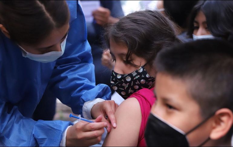 Las segundas dosis de menores de edad son para residentes del Área Metropolitana de Guadalajara que recibieron la primera vacuna antes del 12 de julio. SUN / ARCHIVO
