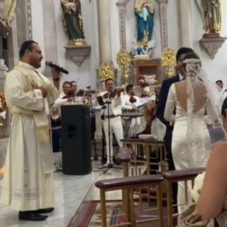 No fue sólo la misa: Sacerdote entona en boda una canción de la Banda MS (VIDEO)