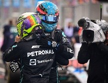 Los pilotos George Russell y Lewis Hamilton, demostraron que las nuevas adecuaciones avaladas por la FIA les beneficiaron. AFP/J. MARKOVEC
