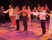 El público agotó las entradas y una vez cobijado por el Teatro Degollado, aplaudió al grupo con vehemencia. CORTESÍA