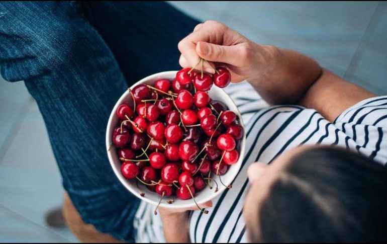 El consumo de ciruelas ayuda a la memoria y al corazón, entre otros beneficios. ESPECIAL/Northwestcherries