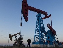 Los precios cayeron por la debilidad de los últimos indicadores manufactureros en el mundo, pero las cotizaciones se recuperaron en espera de la reunión de la OPEP y sus aliados. EFE/ARCHIVO