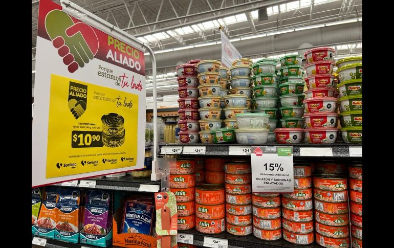 De acuerdo con la Profeco, el total de la canasta básica en este supermercado es de un costo de 937 pesos. EL INFORMADOR/A. Navarro