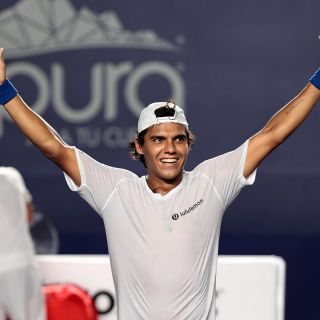El Mexicano Alex Hernández consigue victoria histórica en el Abierto de Los Cabos