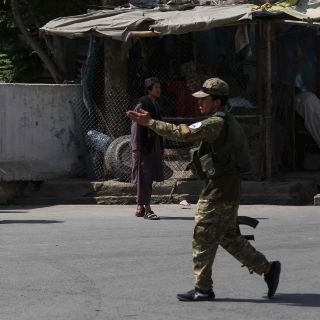 Afganistán: Enfrentamiento armado en Kabul deja dos policías muertos