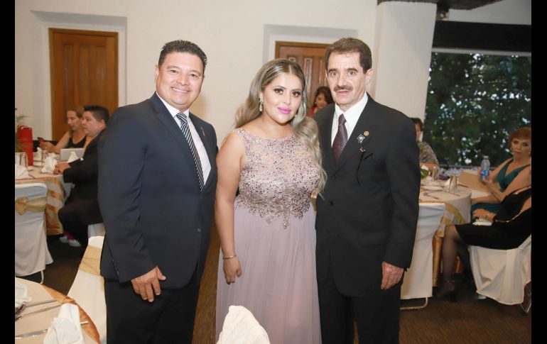 Óscar Montaño, Kendi Flores y Manolo Martín del Campo. GENTE BIEN JALISCO/Antonio Martínez