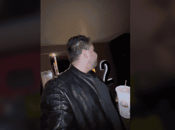 El hombre filmó todo y lo subió a TikTok, en dónde rápidamente se volvió viral por su reacción. TIKTOK / mikesanchezoficial