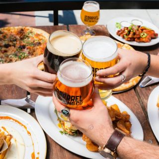 5 destinos para celebrar el Día Internacional de la Cerveza