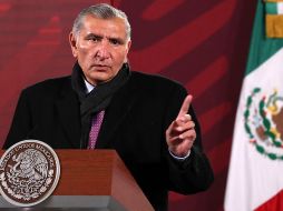 En una breve reunión que se realizó con los medios afuera de Palacio Nacional, aseguró que se atendió a las manifestantes y se logró un acuerdo. SUN