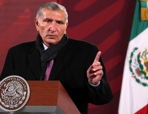 En una breve reunión que se realizó con los medios afuera de Palacio Nacional, aseguró que se atendió a las manifestantes y se logró un acuerdo. SUN