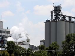 Fotografía de archivo fechada el 25 de junio de 2017, que muestra una fábrica de la cervecera Constellation Brands en la Ciudad de México. EFE/S. Gutiérrez
