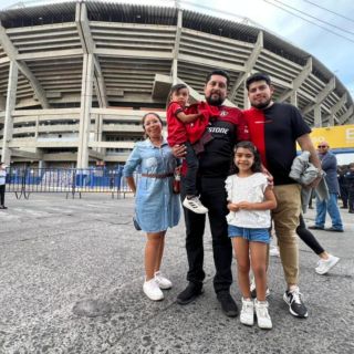 En calma, comienzan a llegar aficionados al Estadio Jalisco