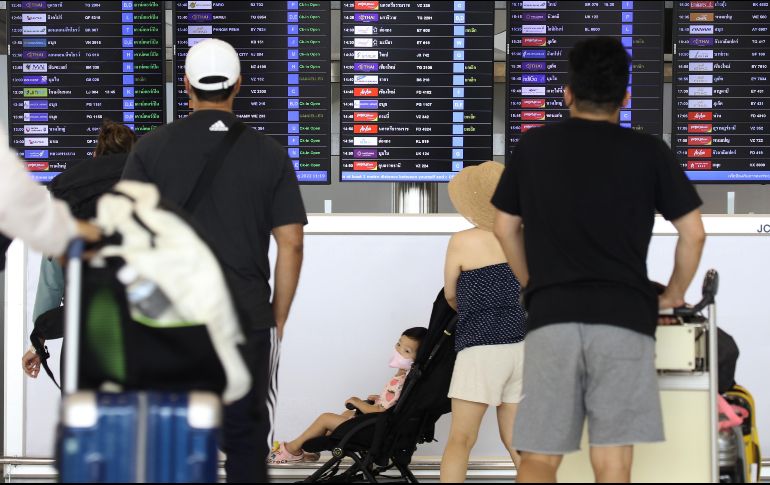 Las tormentas eléctricas provocaron retrasos de más de 90 minutos en los aeropuertos de LaGuardia, en Nueva York, y Newark Liberty International, en Nueva Jersey. EFE/N. Sangnak