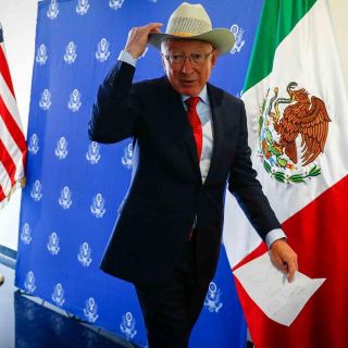 Ken Salazar: Muerte de jesuitas, un llamado a garantizar democracia