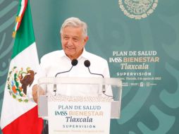 Fotografía cedida por la Presidencia de México que muestra al Mandatario Andrés Manuel López Obrador durante una gira de trabajo en Tlaxcala. EFE/Presidencia de México