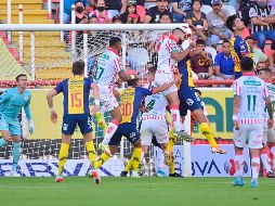 El partido San Luis vs Necaxa podrá ser visto en televisión  restringida y en streaming. IMAGO7
