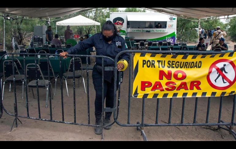 Autoridades instalaron un cerco de seguridad y sólo personal autorizado puede entrar a la zona. AFP/J. Aguilar
