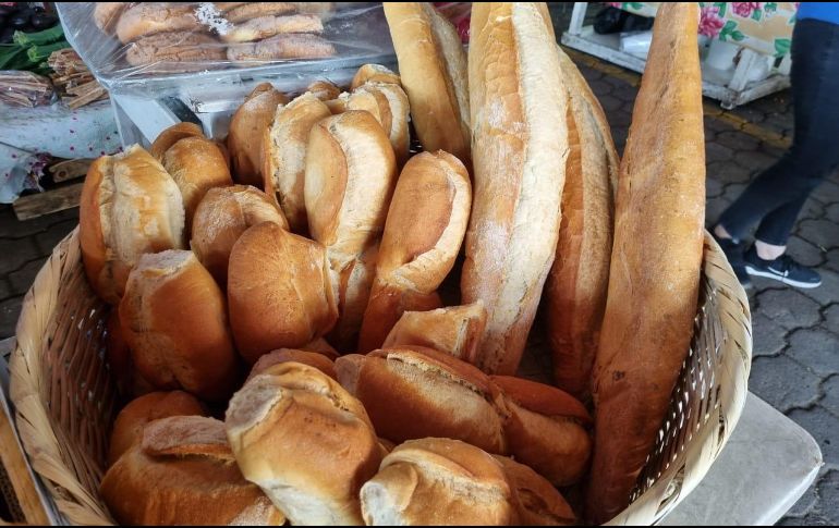 “Yo no quisiera subirle el precio, pero tengo que subirle para poderle ganar aunque sea un peso”, dijo una de las vendedoras. EL INFORMADOR / J. Velazco