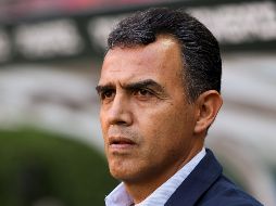 Lo grave es que el actual entrenador del Guadalajara cuenta con ocho partidos consecutivos sin poder llevar al equipo a la victoria. IMAGO7