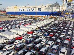 Vehículos para exportación en el puerto de Yantai en la provincia de Shandong en China. AP