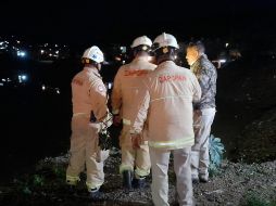 La búsqueda se ha complicado debido a que por la lluvia de la madrugada el agua recolectada en el gavión subió de nivel, pero esta mañana ya ha llegado equipo de búsqueda y rescate acuático. TWITTER / @UMPCyBZ