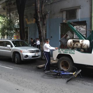 Rechazan cambiar concesiones a permisos para grúas