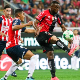 ¿Cuándo se jugó por primera vez un partido Chivas vs Atlas?