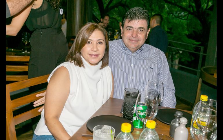 Claudia Ahumada y Julio de la Mora. GENTE BIEN JALISCO/Jorge Soltero