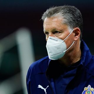 ¡Chivas hundido en la mediocridad! Peláez en sus propias palabras