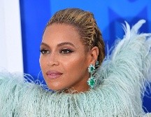 Por primera vez en más de una década, Beyonce se encaramó al número uno de las listas en Estados Unidos con su esperado álbum 