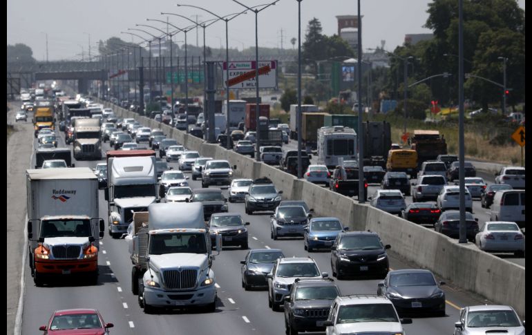 De acuerdo al INEGI, el parque vehicular es de 35.4 millones de automóviles en circulación.AFP/ARCHIVO