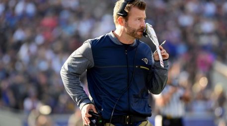 El entrenador de 36 años iniciará su sexta campaña a cargo de los Rams y durante toda su gestión se ha mantenido como el entrenador más joven de la NFL. AFP/Archivo
