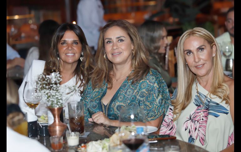 Carola Sandoval, Mónica Cruz y Gaby Enríquez. GENTE BIEN JALISCO/Claudio Jimeno