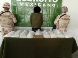 El detenido viajaba de Culiacán y se dirigía hacia Tijuana, pero fue detenido tras descubrirse que transportaba más de una tonelada y media de drogas, entre otras sustancias ilícitas. ESPECIAL