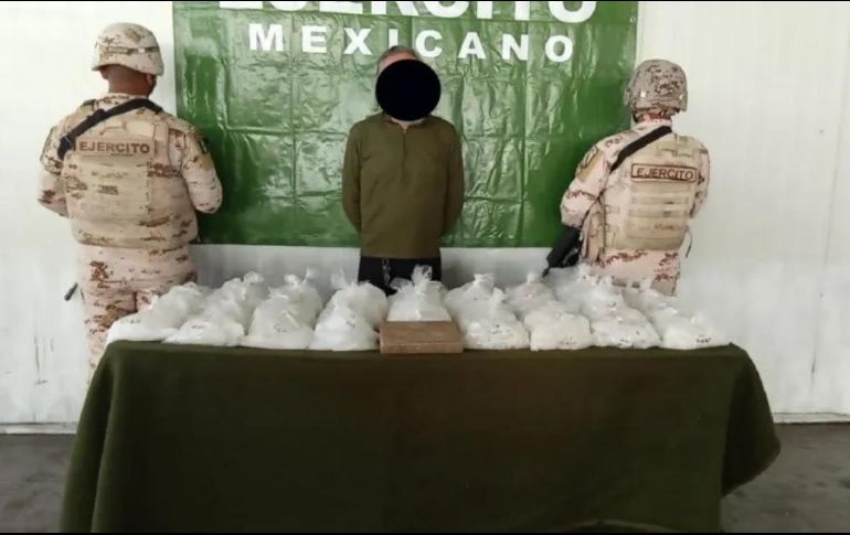 El detenido viajaba de Culiacán y se dirigía hacia Tijuana, pero fue detenido tras descubrirse que transportaba más de una tonelada y media de drogas, entre otras sustancias ilícitas. ESPECIAL