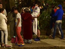 La alarma sonó por al menos 10 minutos en distintas zonas de la Ciudad de México, lo que generó temor entre la población, aunque por las altas horas de la noche, mucha gente permanecía dormida. AFP / ARCHIVO