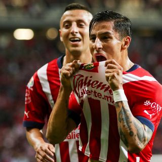 Chivas por fin anota en casa y rescata el empate ante el Atlas