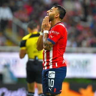 ¡Sin orgullo! Chivas se olvidó de ganar los Clásicos