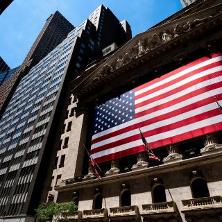 Wall Street termina en alza con expectativa de una Fed más blanda