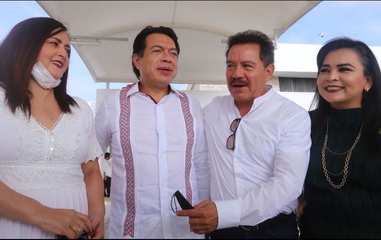 Mario Delgado (c) sostuvo en conferencia de prensa que están en tiempo para llevar a cabo el Congreso Nacional el próximo 17 y 18 de septiembre. SUN/B. Fregoso