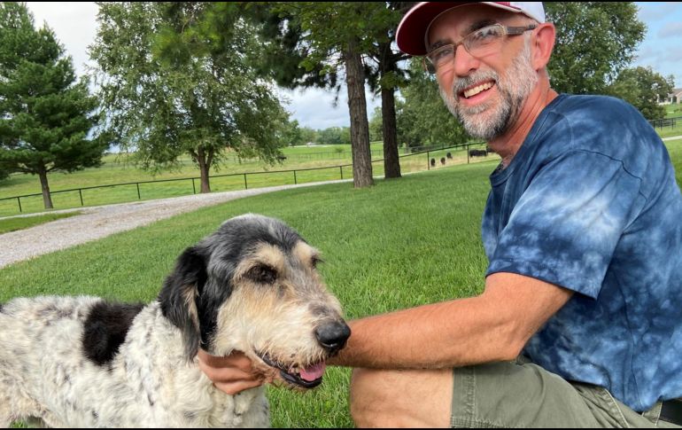 Desde que fue rescatada, ha recuperado peso y ha empezado a recuperar la voz, que probablemente perdió al ladrar pidiendo ayuda. AP